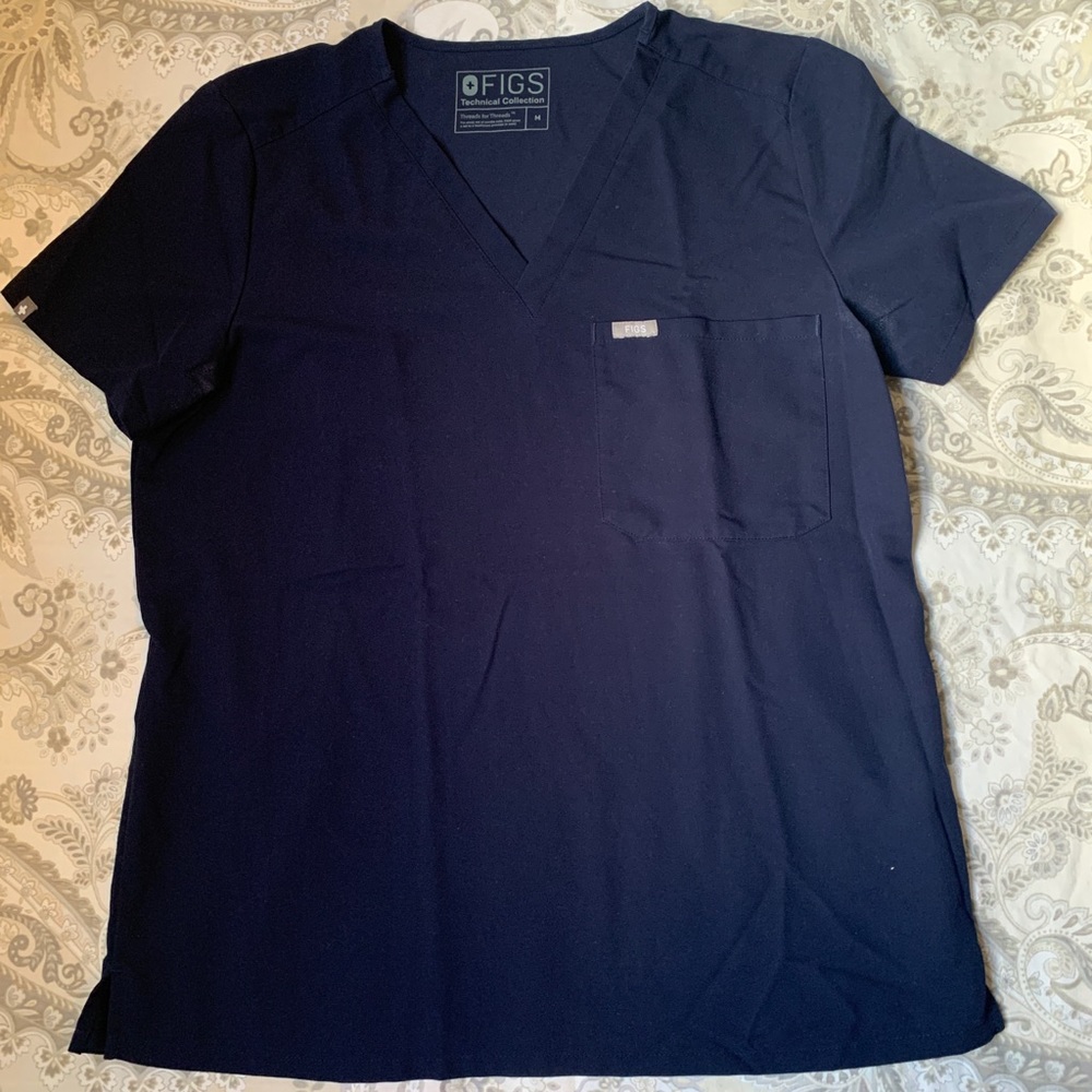Figs 1-pocket Catarina scrub top